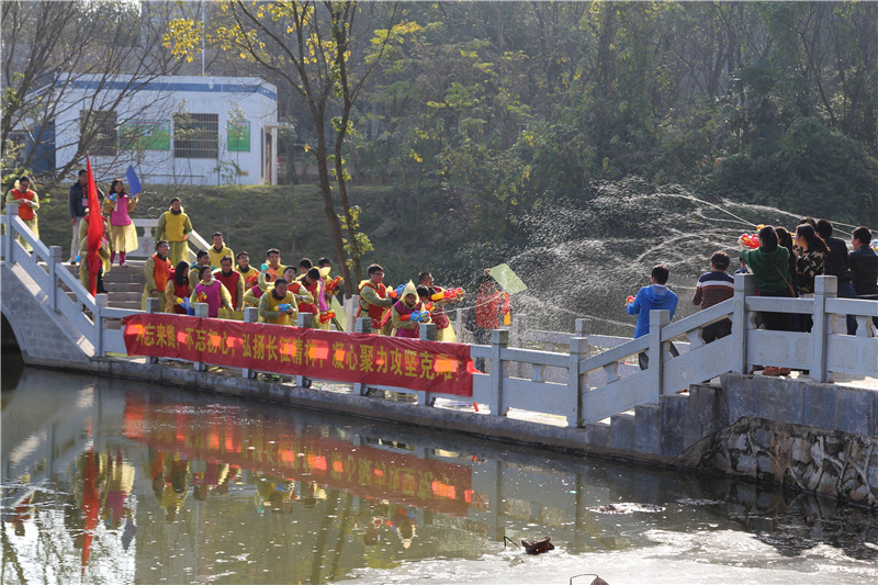 12飛奪瀘定橋.jpg