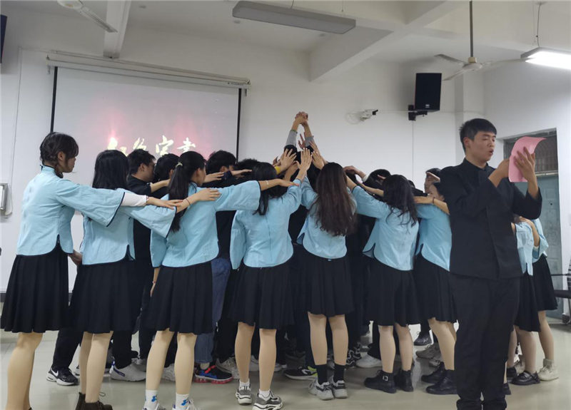 汽車機(jī)電學(xué)院黨總支開展誦讀紅色家書.png