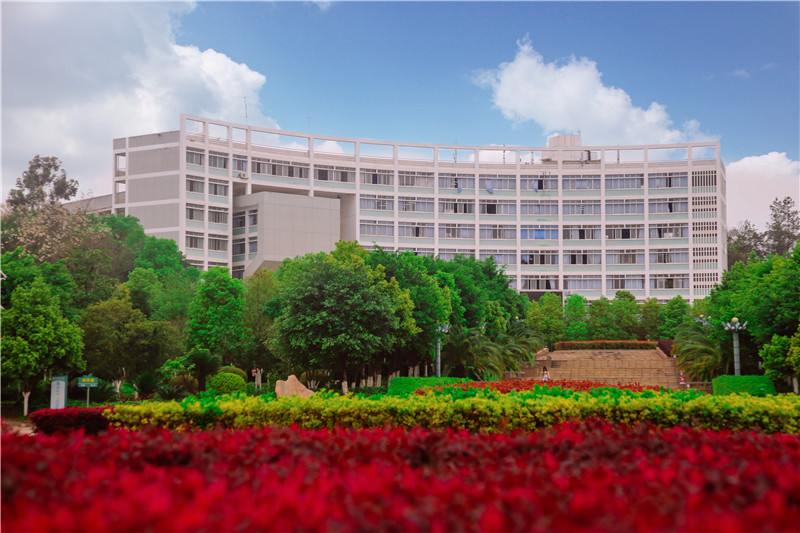 3、我院被評為江西省生態(tài)文明示范基地.jpg