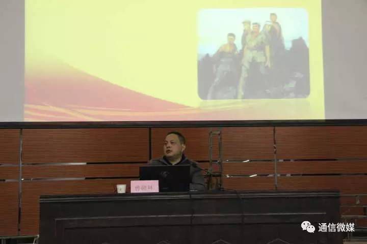 物聯(lián)網(wǎng)專業(yè)學生作品參加軟件交會.jpg