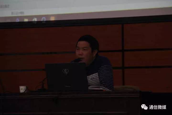 物聯(lián)網(wǎng)專業(yè)學生作品參加軟件交會.jpg