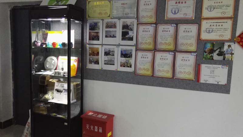 物聯(lián)網(wǎng)專業(yè)學生作品參加軟件交會.jpg