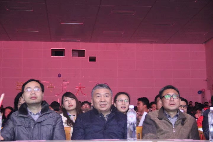 f256b3b7c2e254ce56a7a448875f961b.jpg