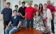學(xué)院教師到馬來西亞Dynamic Furniture集團(tuán)考察交流