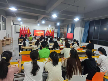 家具學(xué)院黨支部開展2025年入黨積極分子培訓(xùn)
