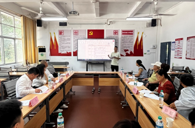 林業(yè)學(xué)院召開(kāi)人才培養(yǎng)方案論證會(huì)