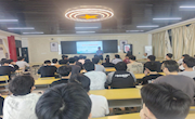 汽車機電學院開展“贛鄱匠傳”論壇系列活動——“話成長、話就業(yè)”就業(yè)育人專題講座