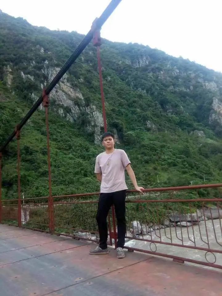 e4be7a2ee0e94c57abaa58fa71f42298.Jpeg
