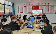 通訊與信息學院黨總支副書記賴煒深入指導學院學生黨建工作